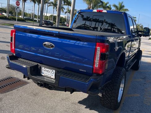 Used 2026 Ford F250 Lariat w/ Black Appearance Package image 7