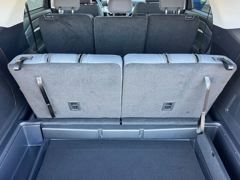 Certified 2025 Ford Explorer Active image 17