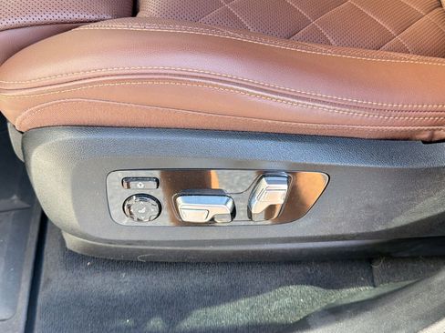 Used 2024 BMW X5 sDrive40i w/ Premium Package RWD image 23