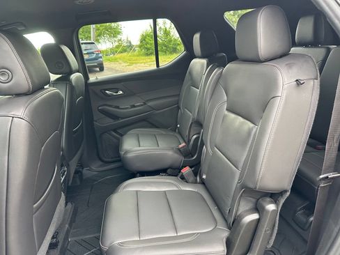 Used 2023 Chevrolet Traverse LT w/ LPO, Floor Liner Package AWD/4WD image 24
