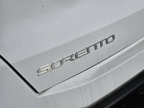 New 2026 Kia Sorento S image 7
