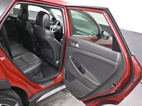 Used 2019 Hyundai Tucson Limited image 10