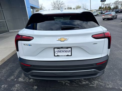 Used 2024 Chevrolet Blazer EV LT AWD/4WD image 10