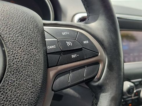 Used 2018 Jeep Grand Cherokee Laredo RWD image 20