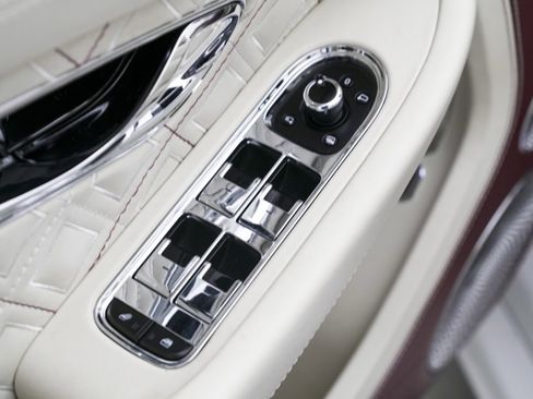 Used 2020 Bentley Continental GT image 13