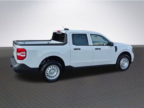 New 2025 Ford Maverick XL image 4