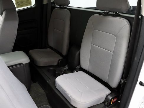 Used 2016 Chevrolet Colorado LT image 12