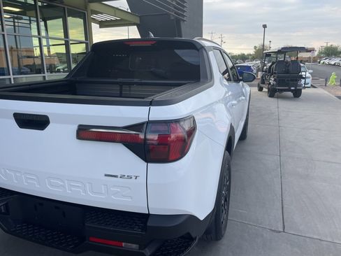 Used 2023 Hyundai Santa Cruz SEL Premium w/ Cargo Package image 10