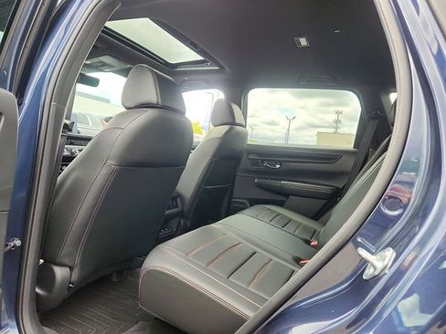 Used 2025 Honda CR-V Sport-L image 10