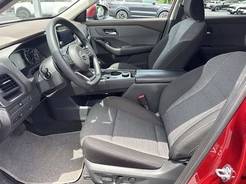 Used 2023 Nissan Rogue SV AWD/4WD image 9
