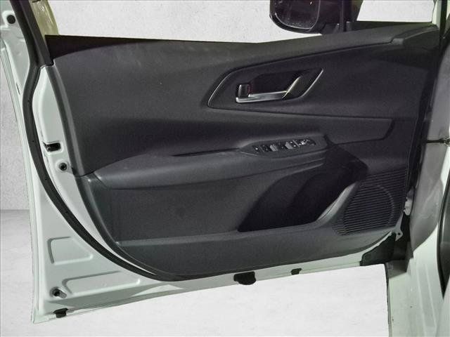 Used 2026 Toyota Prius Plug-In Hybrid FWD image 2