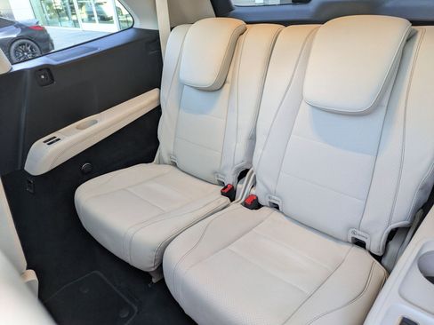 Used 2022 Mercedes-Benz GLS 450 4MATIC image 31