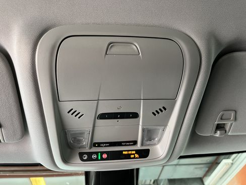 Used 2024 Chevrolet Blazer LT w/ Convenience Package FWD image 27