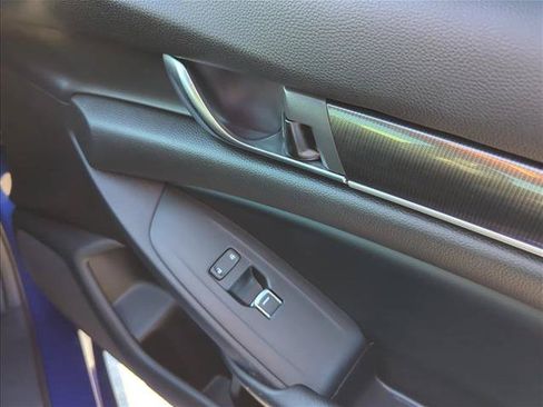 Used 2018 Honda Accord Sport image 22