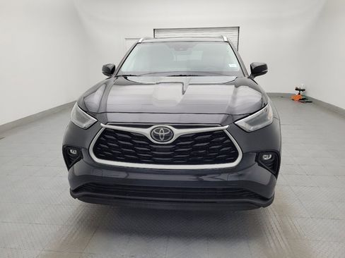 Used 2021 Toyota Highlander XLE image 15