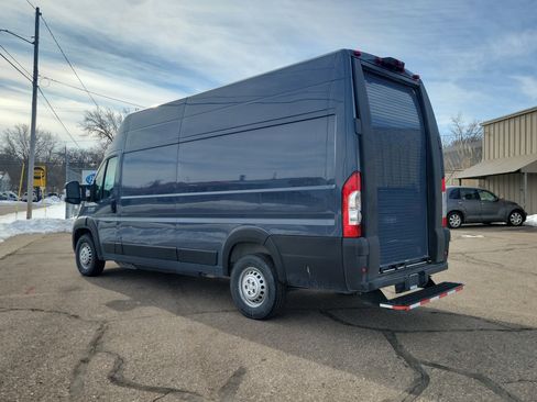 Used 2024 RAM ProMaster 3500 image 3