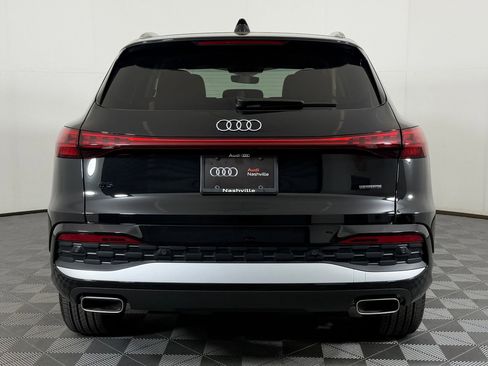 Used 2025 Audi Q5 Premium w/ Convenience Package AWD/4WD image 10