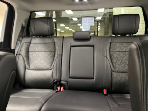 Used 2024 Toyota Tundra Limited image 33