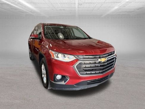 Used 2020 Chevrolet Traverse LT FWD image 3
