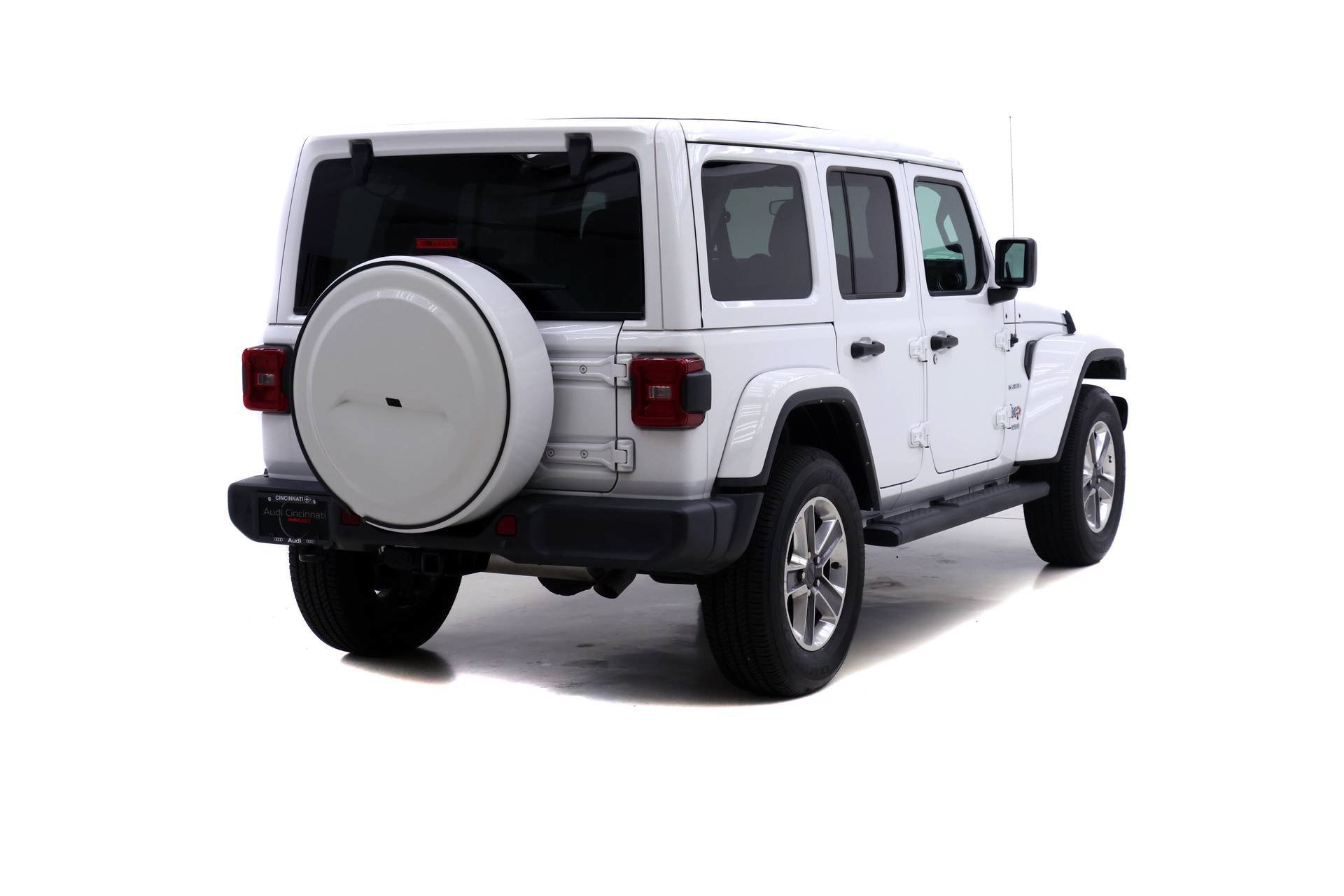 Used 2021 Jeep Wrangler Unlimited Sahara w/ LED Lighting Group AWD/4WD image 4