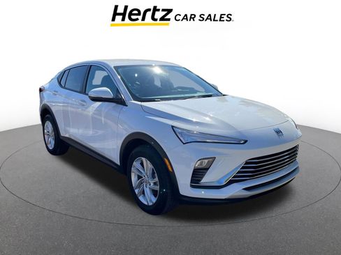 Used 2025 Buick Envista Preferred image 1