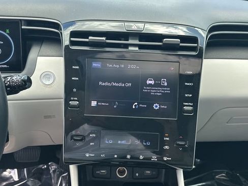 Used 2022 Hyundai Tucson SEL w/ Convenience + Premium Package AWD/4WD image 18