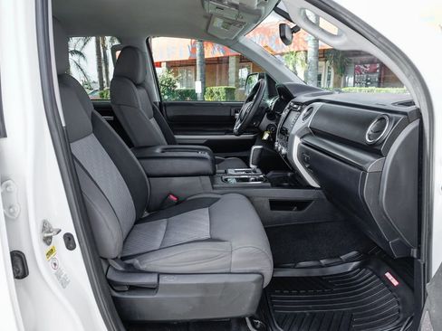 Used 2017 Toyota Tundra SR5 w/ SR5 Upgrade Package RWD image 35
