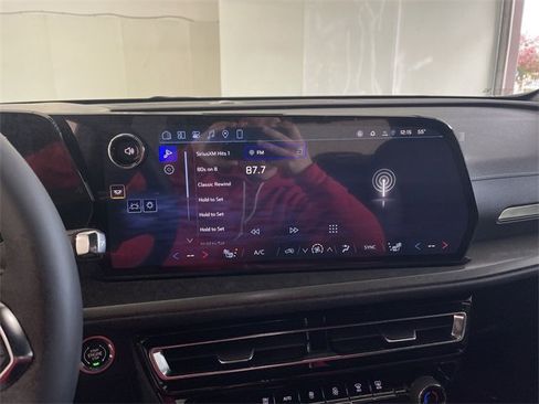 New 2026 Chevrolet Traverse LT w/ Midnight/Sport Edition image 28