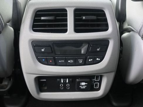 Used 2022 Honda Pilot Elite image 28