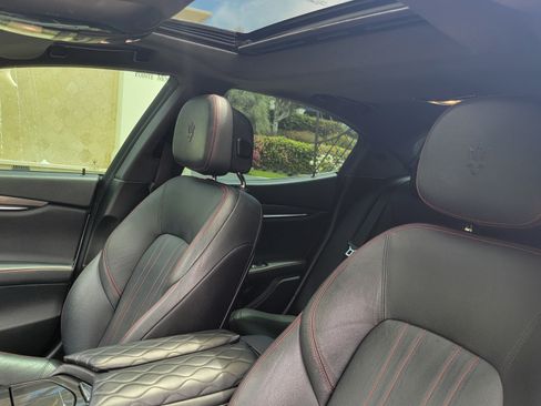 Used 2019 Maserati Ghibli RWD image 23