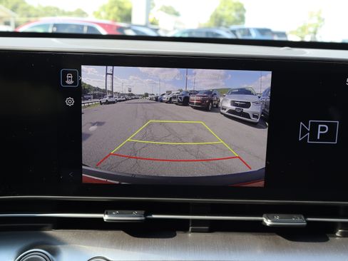 Certified 2025 Hyundai Kona SEL AWD/4WD image 20