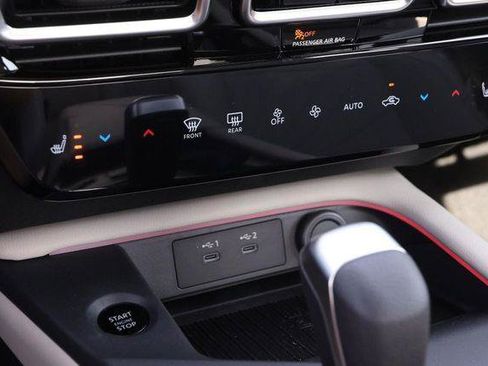 New 2026 Nissan Sentra SL w/ Floor Mat Package FWD image 18