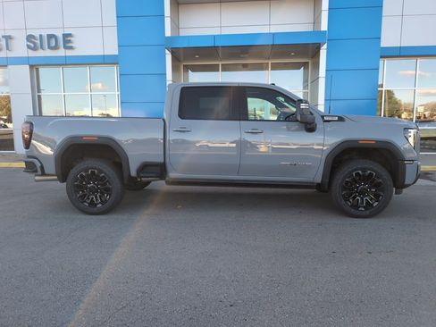 Used 2024 GMC Sierra 2500 AT4 w/ AT4 Premium Plus Package image 1