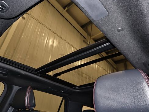 Certified 2024 Ford Expedition Limited image 40