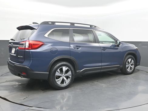 Used 2025 Subaru Ascent Premium AWD/4WD image 9