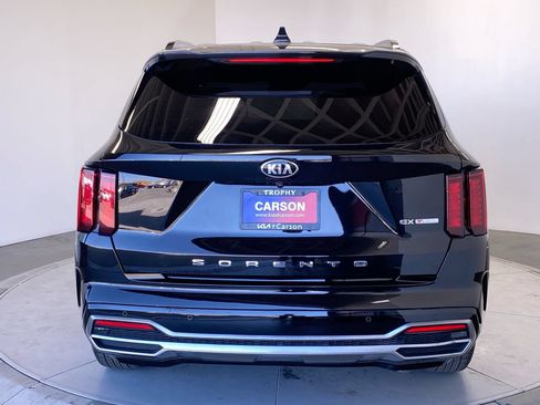Used 2021 Kia Sorento EX FWD image 4