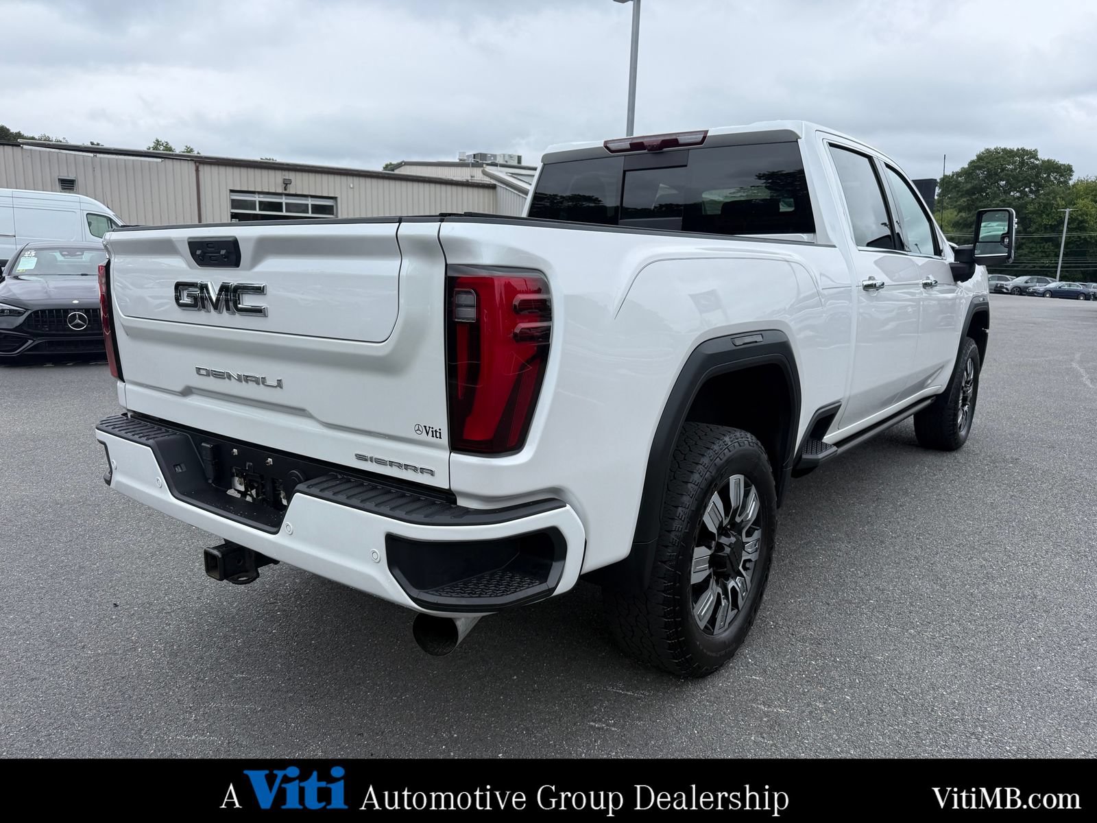 Used 2024 GMC Sierra 2500 Denali w/ Denali Reserve Package AWD/4WD image 7
