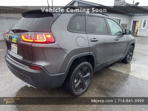 Used 2019 Jeep Cherokee Latitude Plus image 5