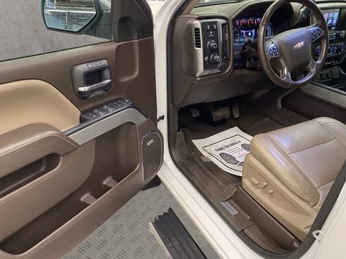 Used 2018 Chevrolet Silverado 1500 LTZ Z71 w/ LTZ Plus Package AWD/4WD image 20