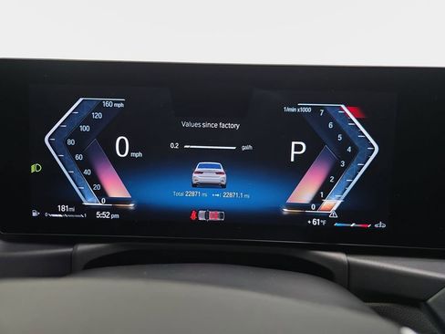 Used 2023 BMW 330i Sedan w/ Convenience Package image 22