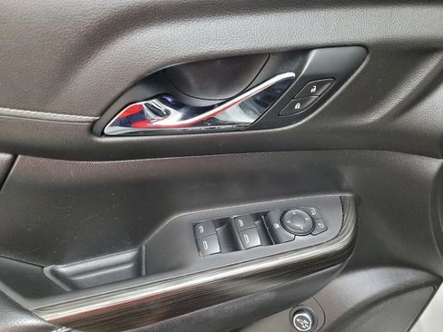 Used 2019 GMC Acadia SLT AWD/4WD image 27