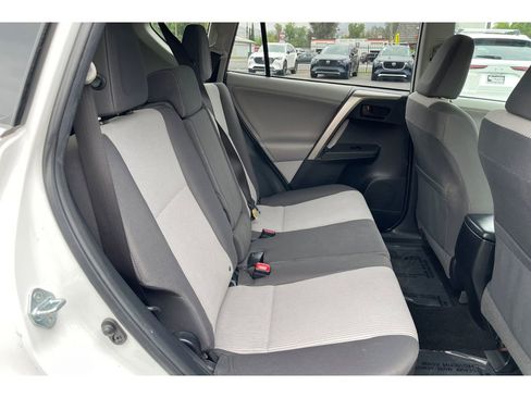 Used 2013 Toyota RAV4 LE FWD image 18