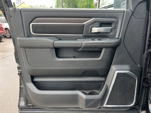 New 2025 RAM 2500 Laramie w/ Sport Appearance Package AWD/4WD image 9