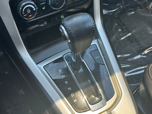 Used 2015 Chevrolet Captiva Sport LT w/ Convenience Package image 22