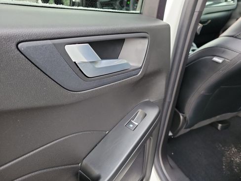 Used 2023 Ford Escape ST-Line Elite image 13