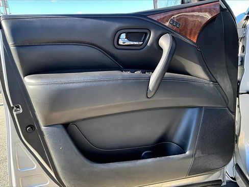 Certified 2018 INFINITI QX80 Base image 14