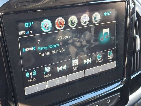 Used 2019 Chevrolet Traverse LT w/ LT Premium Package AWD/4WD image 18