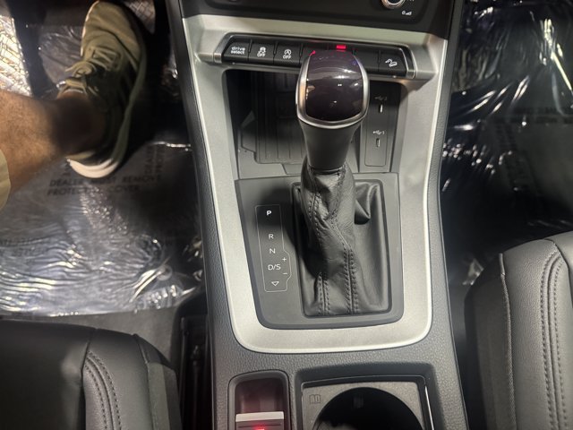 Certified 2024 Audi Q3 2.0T Premium w/ Convenience Package AWD/4WD image 22
