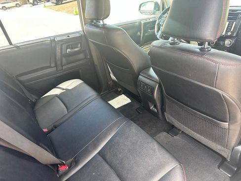Used 2023 Toyota 4Runner TRD Off-Road Premium w/ Moonroof Package AWD/4WD image 26