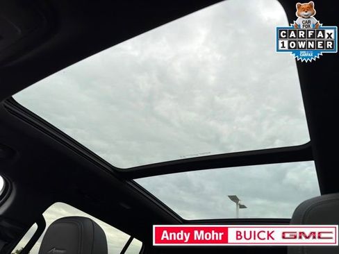 Used 2025 Buick Enclave Avenir AWD/4WD image 23